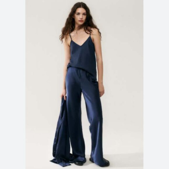 Brand New Women's C by One Pull-On Wide Leg Satin Pants - Picture 1 of 12